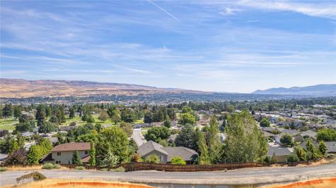 1861 Broadway Place Wenatchee WA 98801