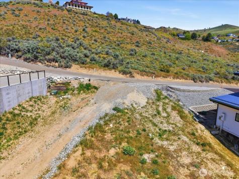 211 Riviera Drive Chelan WA 98816