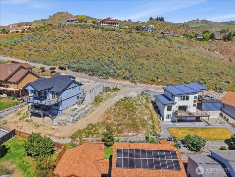 211 Riviera Drive Chelan WA 98816