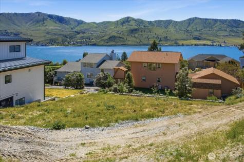 211 Riviera Drive Chelan WA 98816