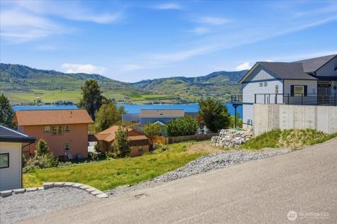211 Riviera Drive Chelan WA 98816