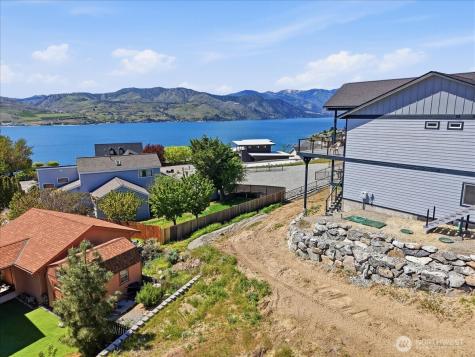 211 Riviera Drive Chelan WA 98816