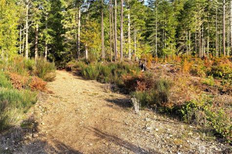 63 Wayne Road W Seabeck WA 98380