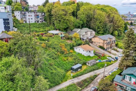 132 16th Avenue S Seattle WA 98144