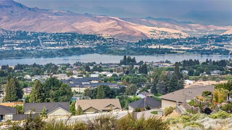 2824 N Brie Lane East Wenatchee WA 98802