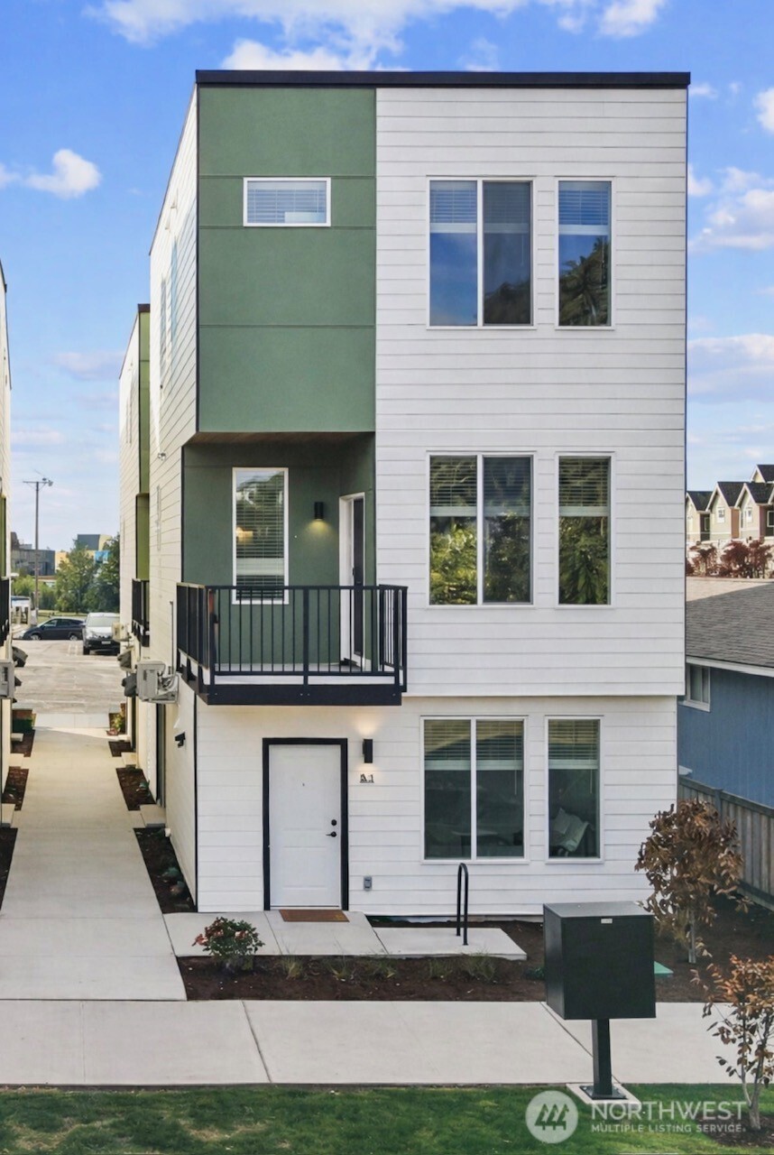 1405 E 29th Tacoma WA 98404