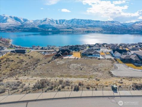 270 Crystal View Drive Chelan WA 98816