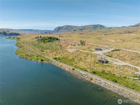 8 Boulder Gulch Drive Pateros WA 98846