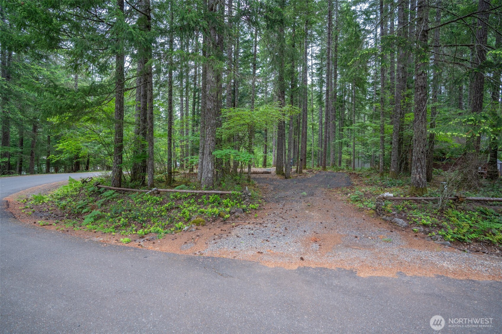 21 N Quinault Place Hoodsport WA 98548