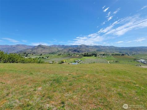 25 Milan Street Manson WA 98831