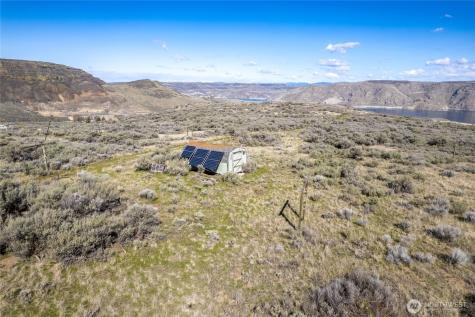 44621 Highway 174 N Grand Coulee WA 99133