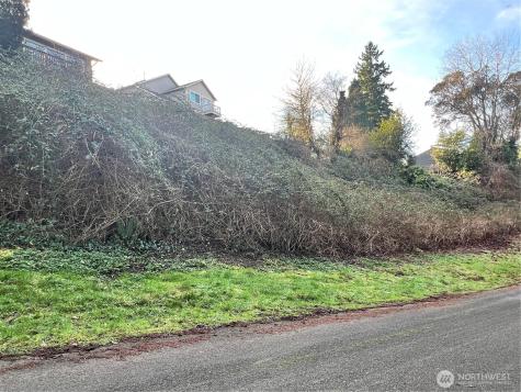 73 Glenridge Way SW Seattle WA 98136