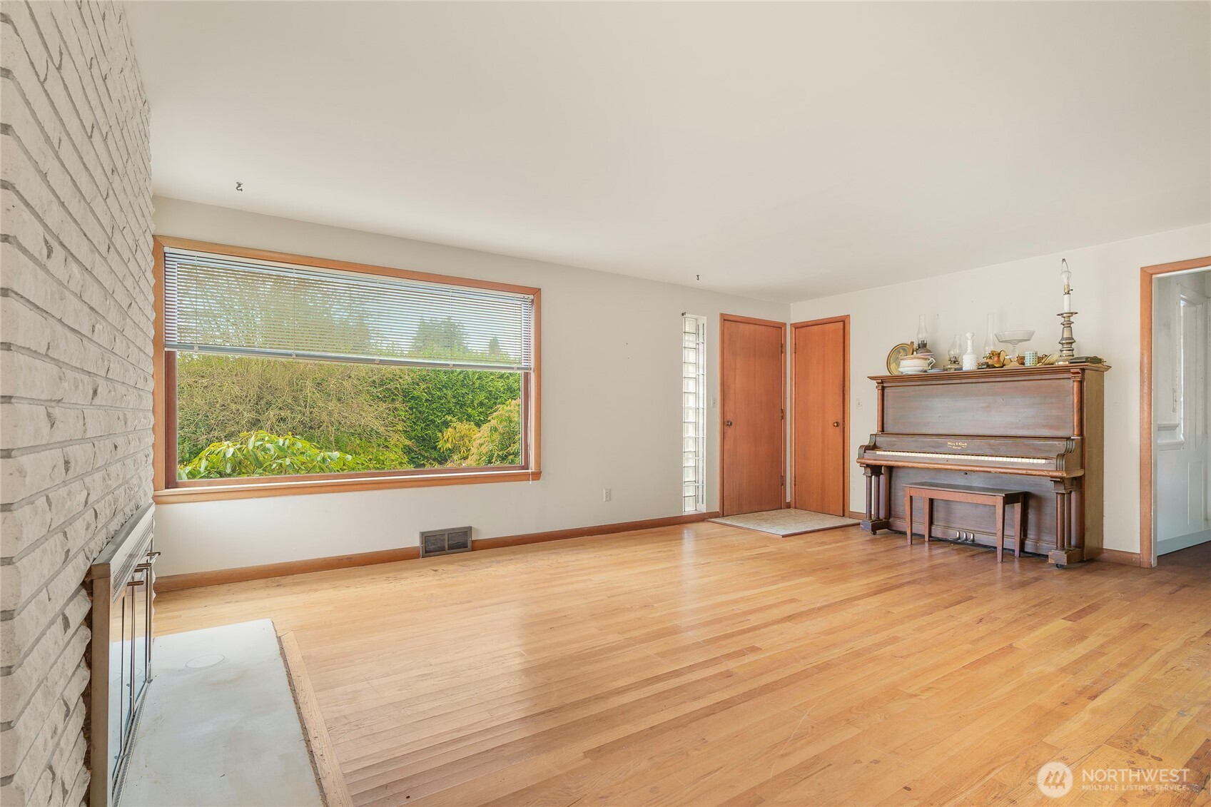 1020 Puget Drive Edmonds WA 98020