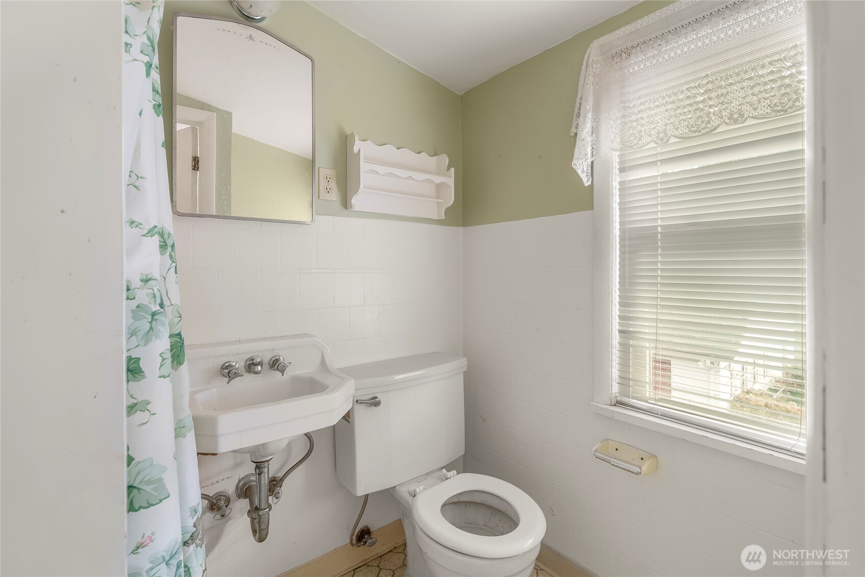 1020 Puget Drive Edmonds WA 98020
