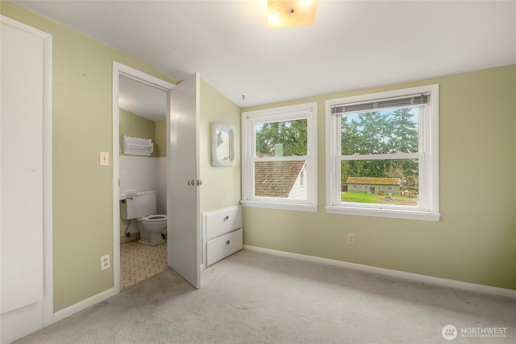 1020 Puget Drive Edmonds WA 98020