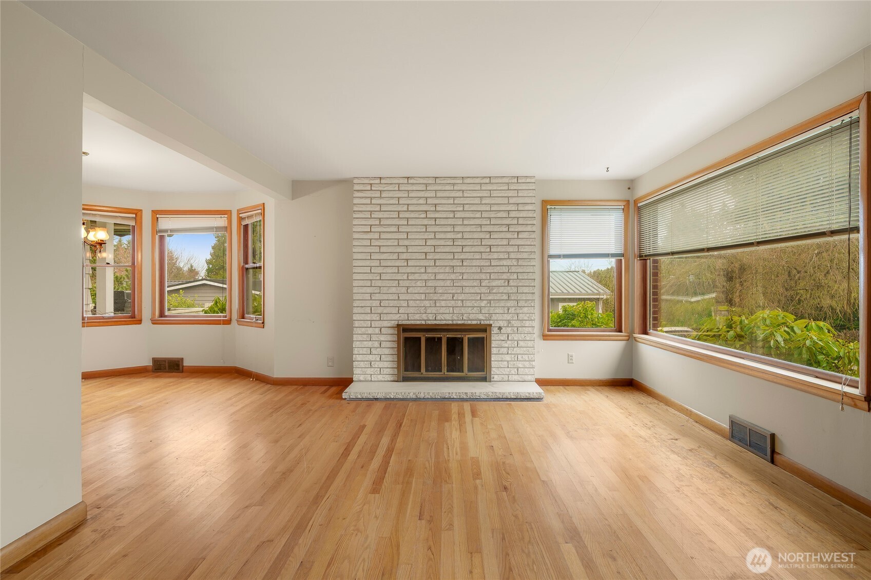1020 Puget Drive Edmonds WA 98020