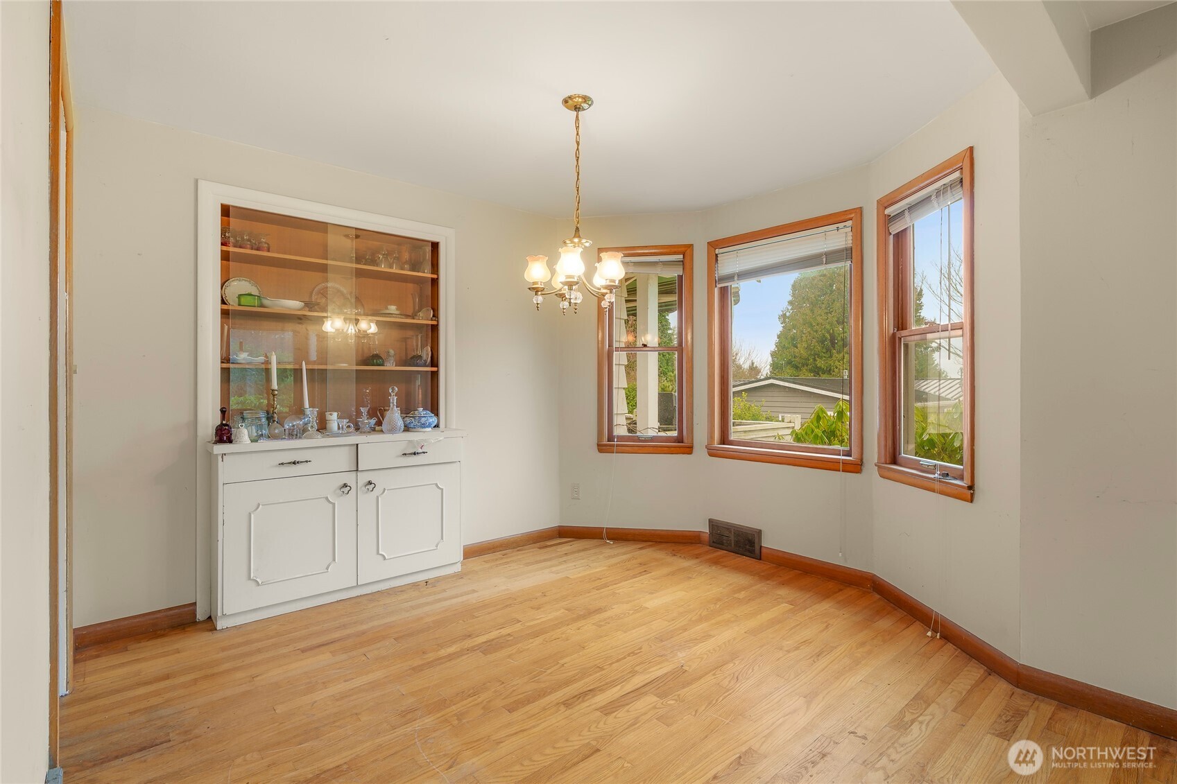 1020 Puget Drive Edmonds WA 98020