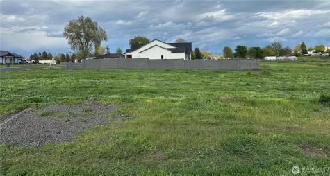 571 SW 12 SW College Place WA 99324