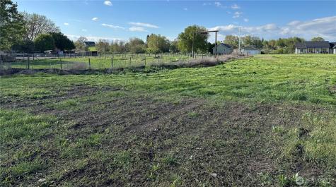 571 SW 12 SW College Place WA 99324