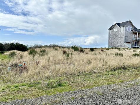 132 Dunes Lane Ocean Shores WA 98569