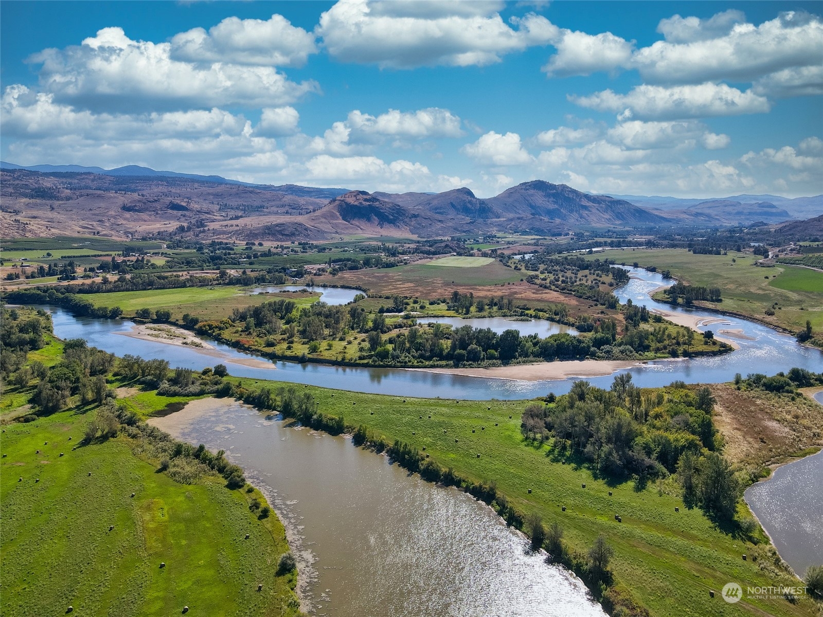 1640 Highway 7 Oroville WA 98844