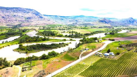 1640 Highway 7 Oroville WA 98844