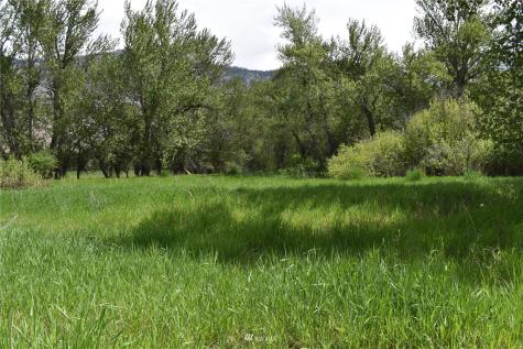 1640 Highway 7 Oroville WA 98844