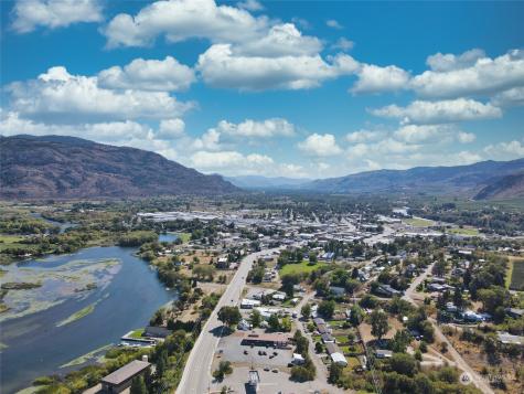 1640 Highway 7 Oroville WA 98844