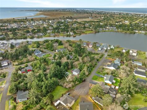855 Hake Court SW Ocean Shores WA 98569