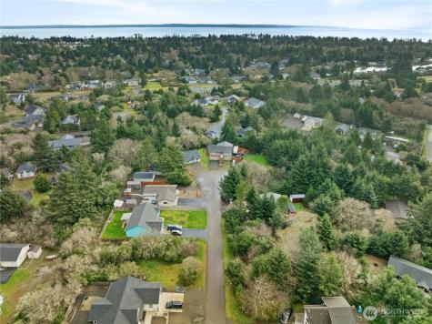 855 Hake Court SW Ocean Shores WA 98569