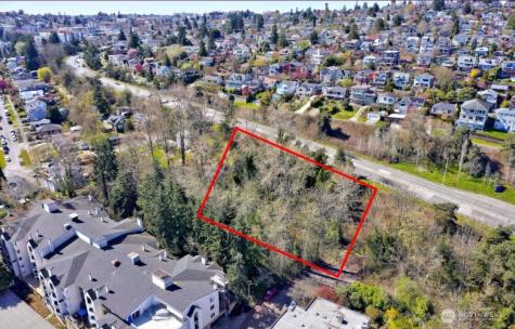 3905 SW Avalon Way Seattle WA 98126