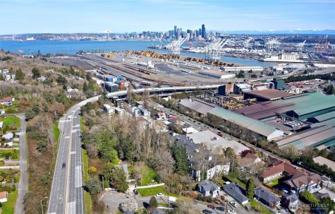 3905 SW Avalon Way Seattle WA 98126