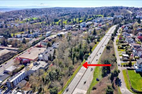 3905 SW Avalon Way Seattle WA 98126