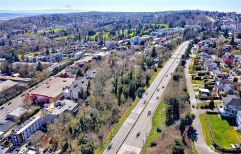 3905 SW Avalon Way Seattle WA 98126