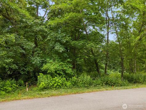 304 Dove Drive Camano Island WA 98282