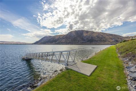 721 Heron Court Brewster WA 98812