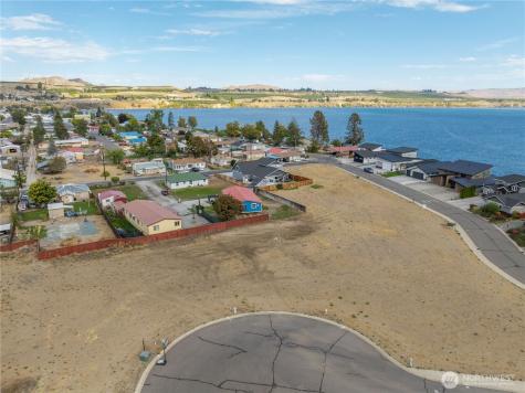 721 Heron Court Brewster WA 98812