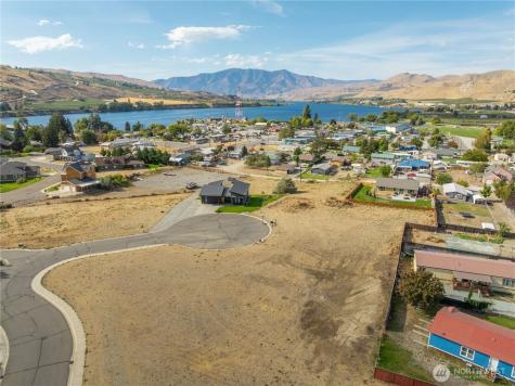 721 Heron Court Brewster WA 98812