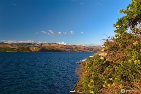 2650 S Lakeshore Road Chelan WA 98816