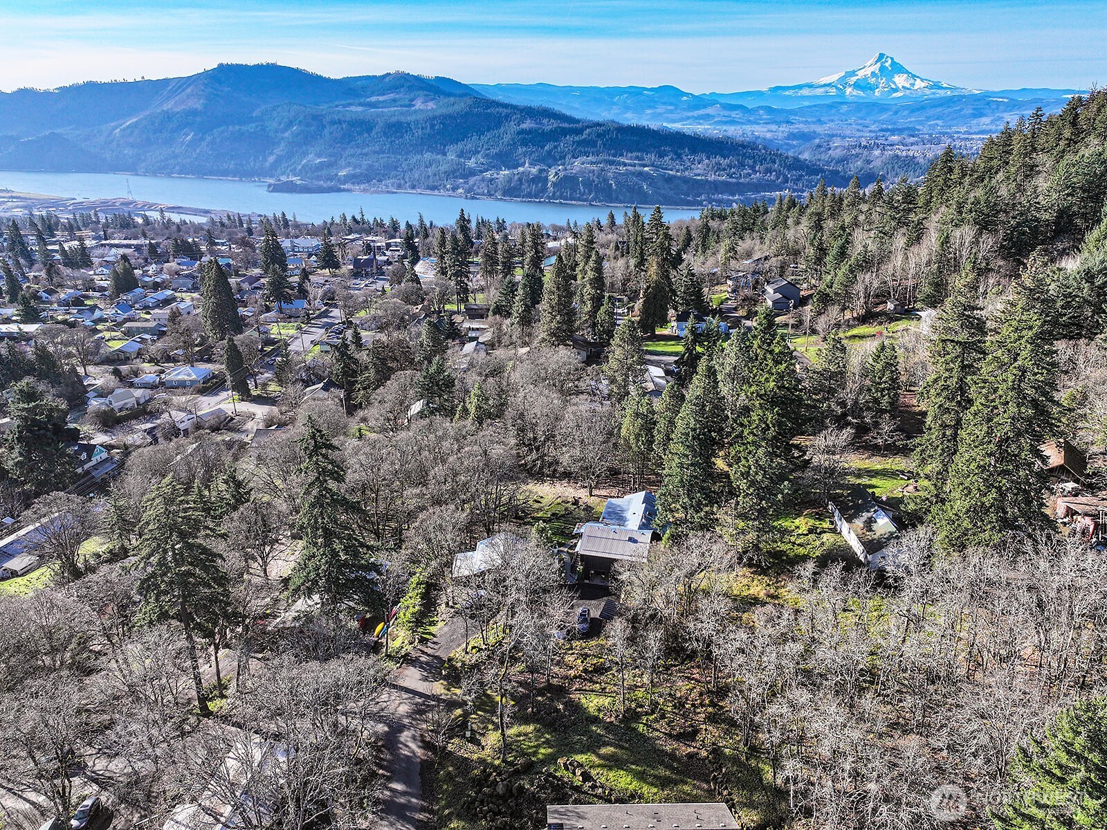 912 Hillside Lane White Salmon WA 98672