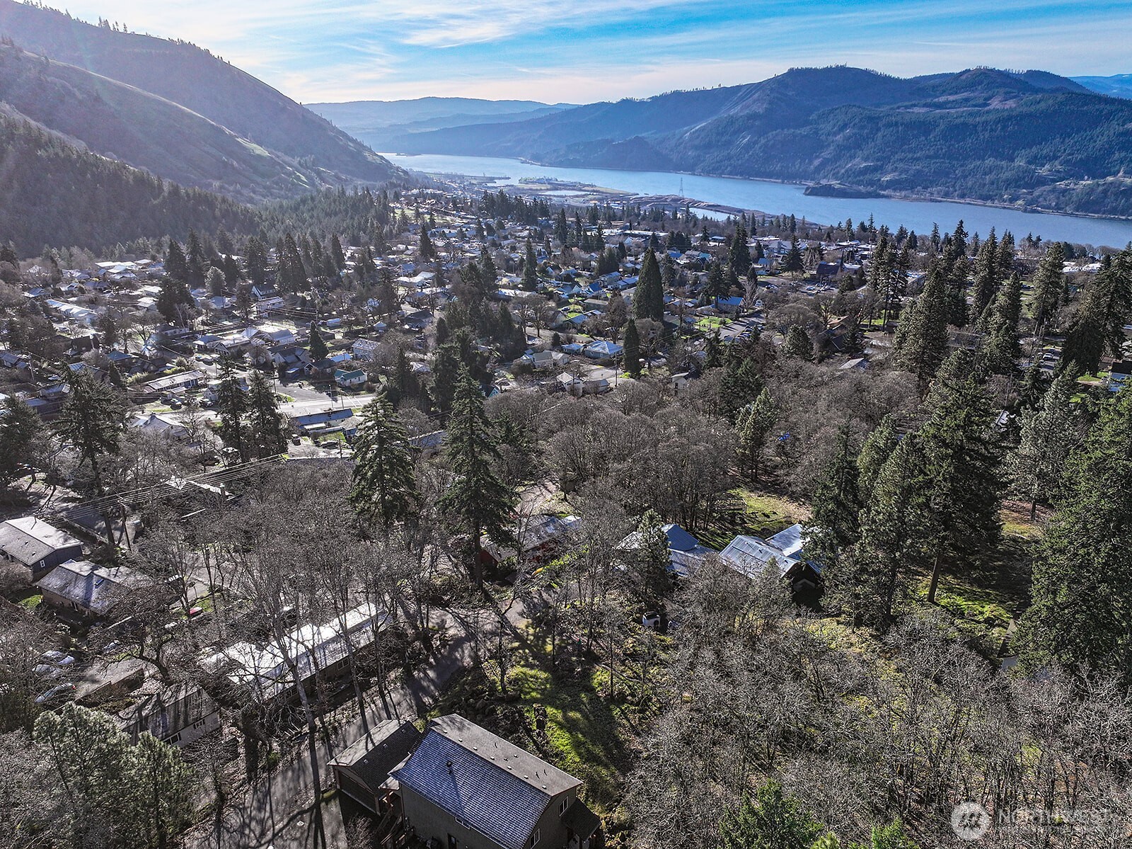 912 Hillside Lane White Salmon WA 98672