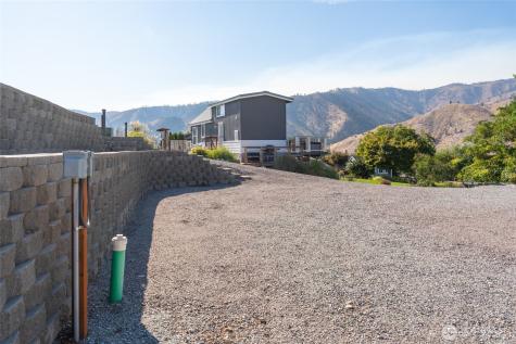 105 Crestview Drive Orondo WA 98843