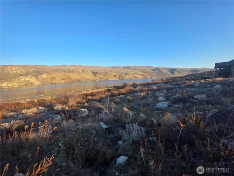 6 Sumac Road Pateros WA 98846