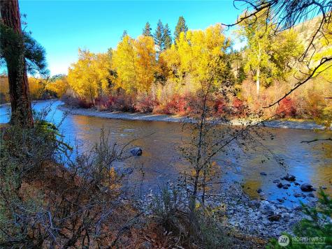 53 Highway 10 Cle Elum WA 98922