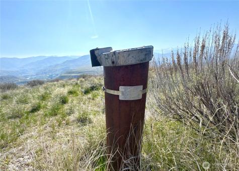 1 Riverbend Overlook Methow WA 98834