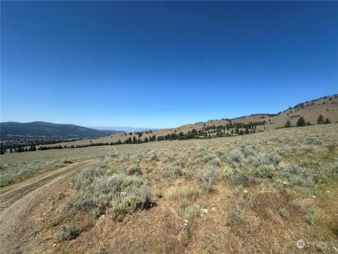 25 Harvest Moon Lane Tonasket WA 98855