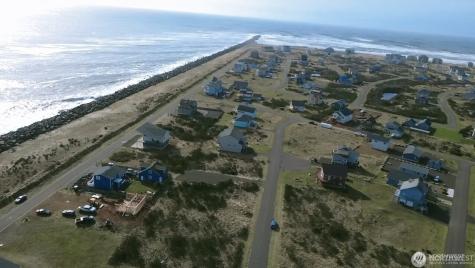 1454 Storm King Avenue Ocean Shores WA 98569