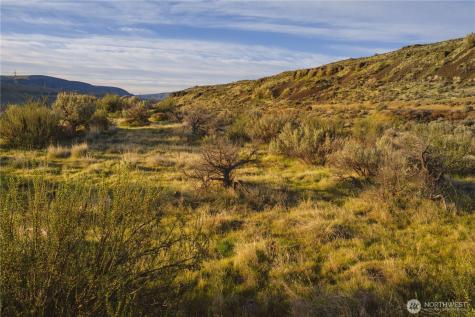 375 Ravenwing Lane Malaga WA 98828