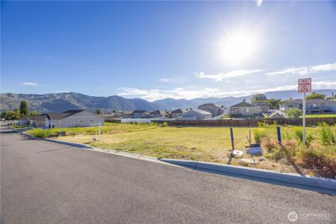 58 Sailing Hawk Lane Manson WA 98831