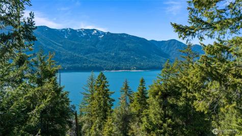 7 Newport Creek Loop Ronald WA 98940